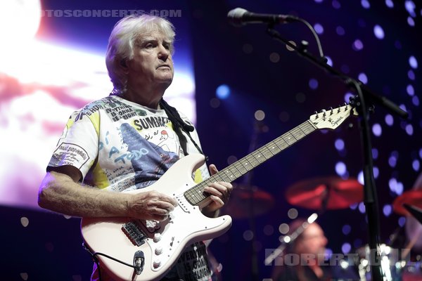 JOHN LEES' BARCLAY JAMES HARVEST - 2023-11-19 - PARIS - Salle Pleyel - John Lees